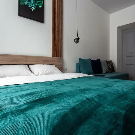 Romantic Apartments-near Opera House 5/4 リヴィウ